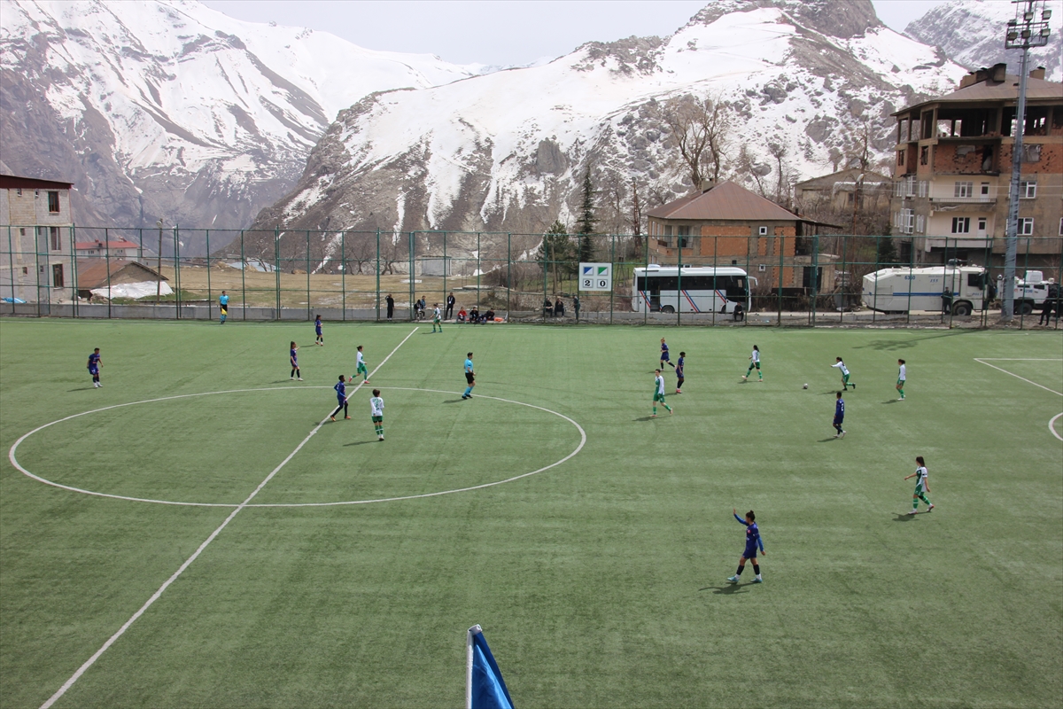 Hakkari takımı evinde farklı kazandı