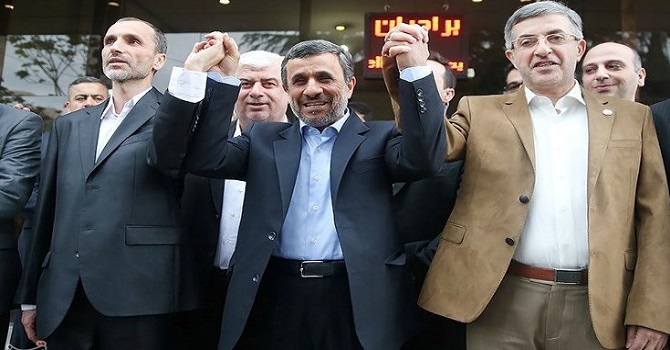 Yeniden Ahmedinecad: Hamaney'e rağmen!