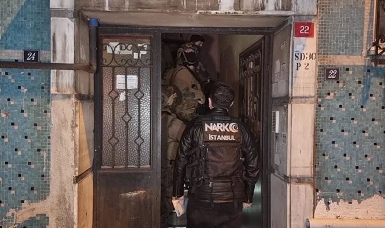 İstanbul'da uyuşturucu satıcılarına şafak baskını