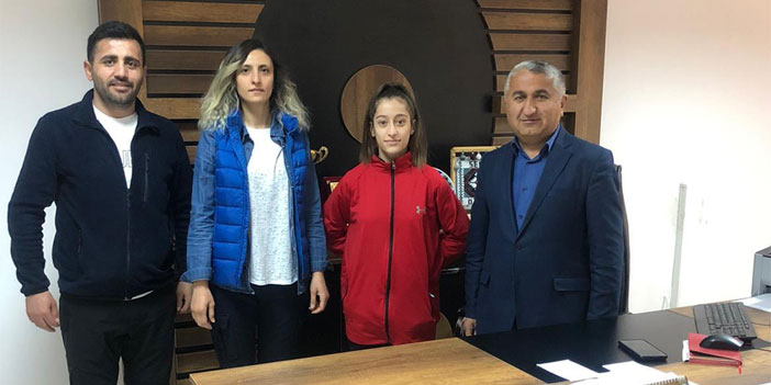 Hakkarili Nurgül Fransa yolcusu