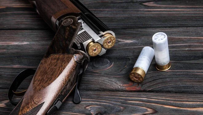 9 yaşındaki ağabeyini av tüfeğiyle vurdu