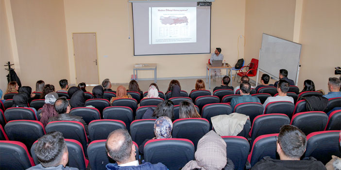 Hakkari'de 'Öfke Nöbeti' semineri