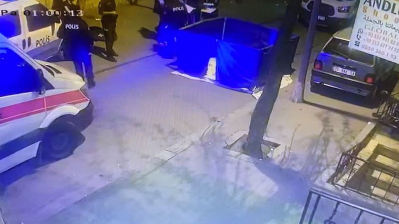 Sokaktan geçen turist öldürüldü