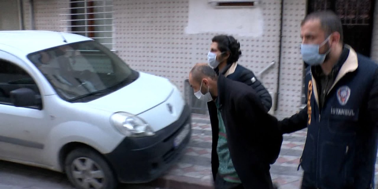 Kalpazanlar sahte 180 bin doları özel bankanın ATM'sine yüklemiş