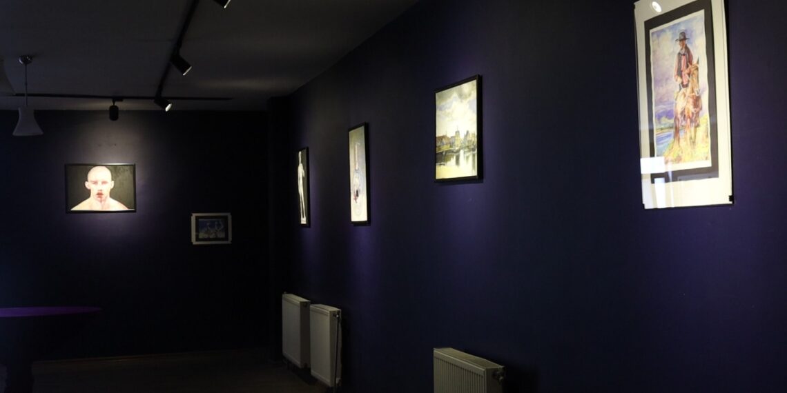 Van’ın 17 yaşındaki ressamı ‘Hiperrealist’ resim sergisi açtı