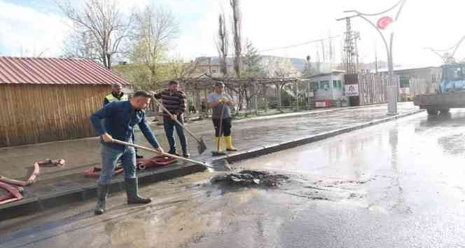 Çukurca Belediyesi'nden bahar temizliği