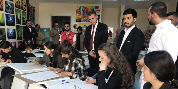 Gençlik Hizmetleri Genel Müdürü Topoğlu, Hakkari'de ziyaretlerde bulundu