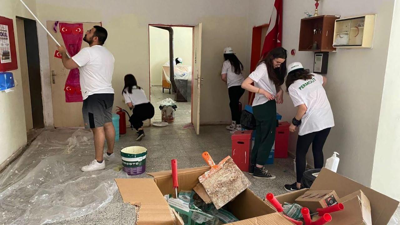 Mimarlar Odası köy çocuklarını sevindirdi