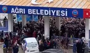 Ağrı'da bayram şekeri izdihamı