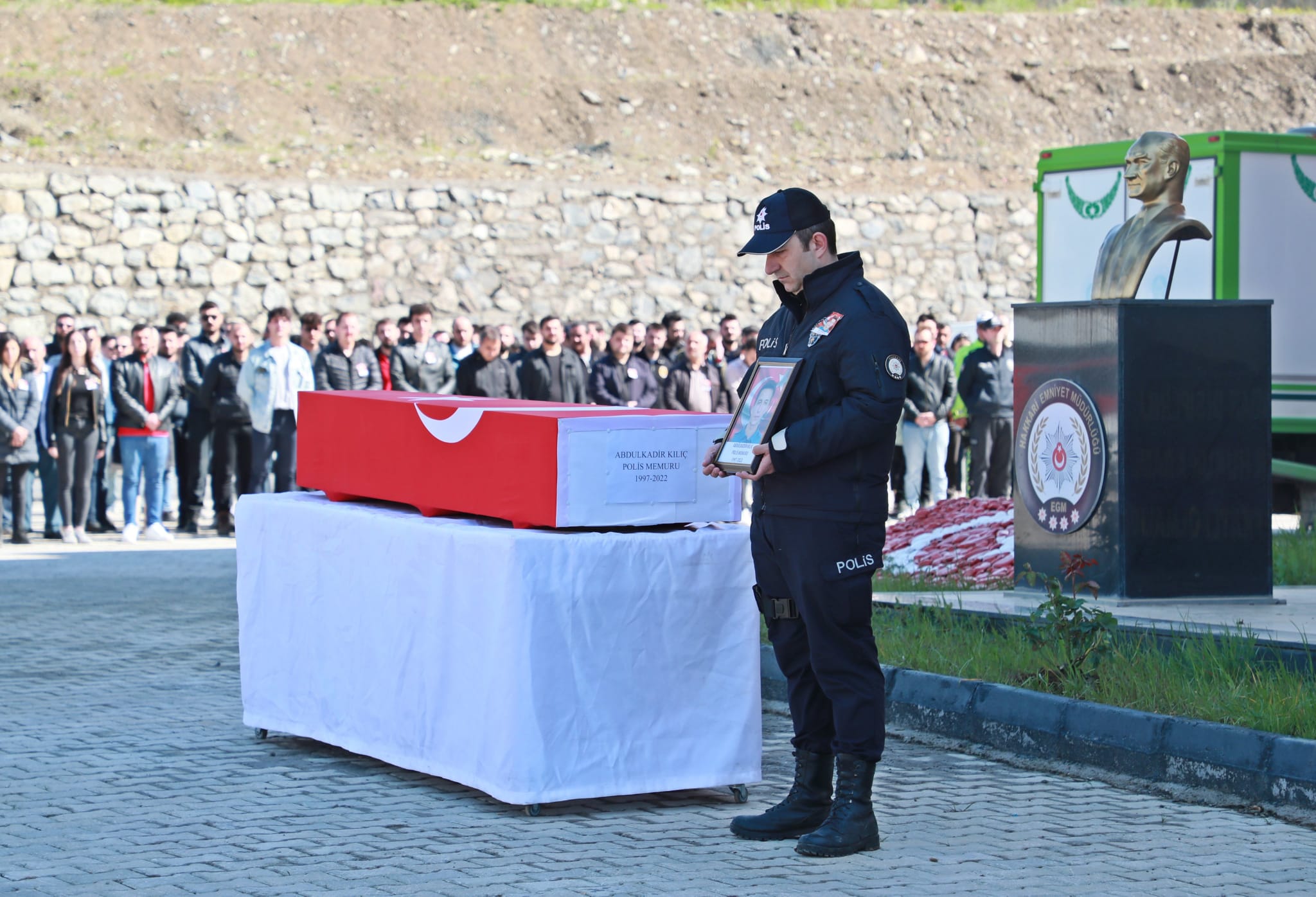 Hakkari'de trafik kazasında hayatını kaybeden polis memuru için tören düzenlendi