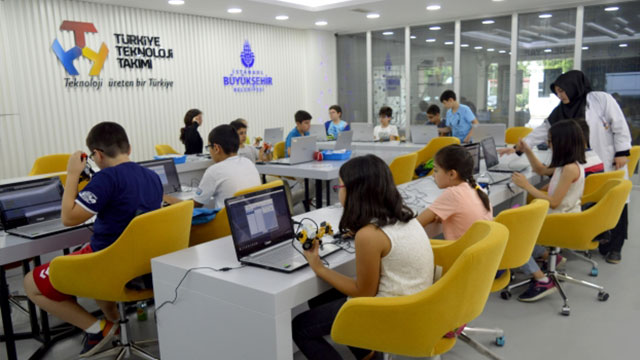 Hakkari'de 'Deneyap Teknoloji Atölyesi'ne öğrenci alınacak