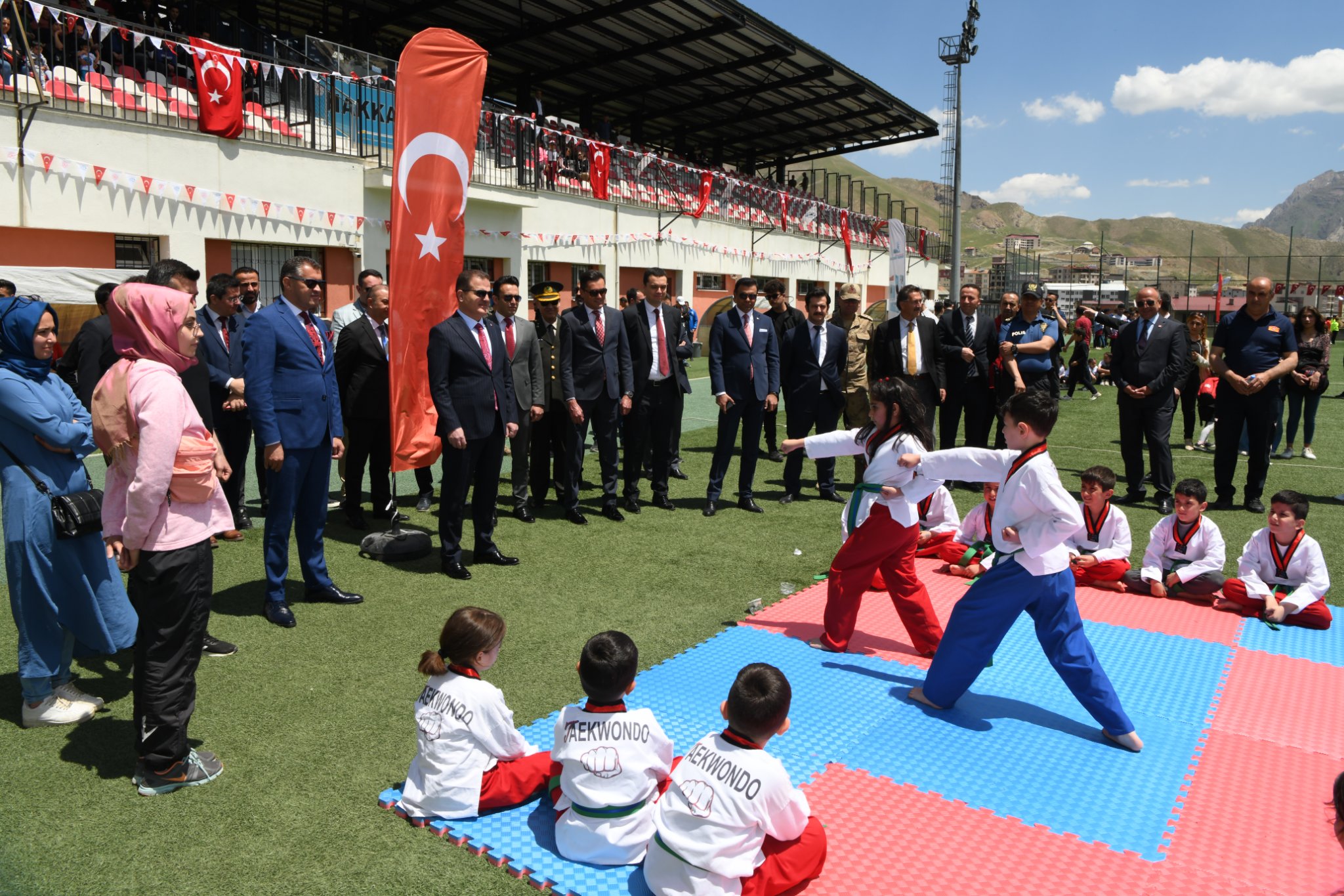 Hakkari'de 19 Mayıs Atatürk'ü Anma, Gençlik ve Spor Bayramı coşkusu