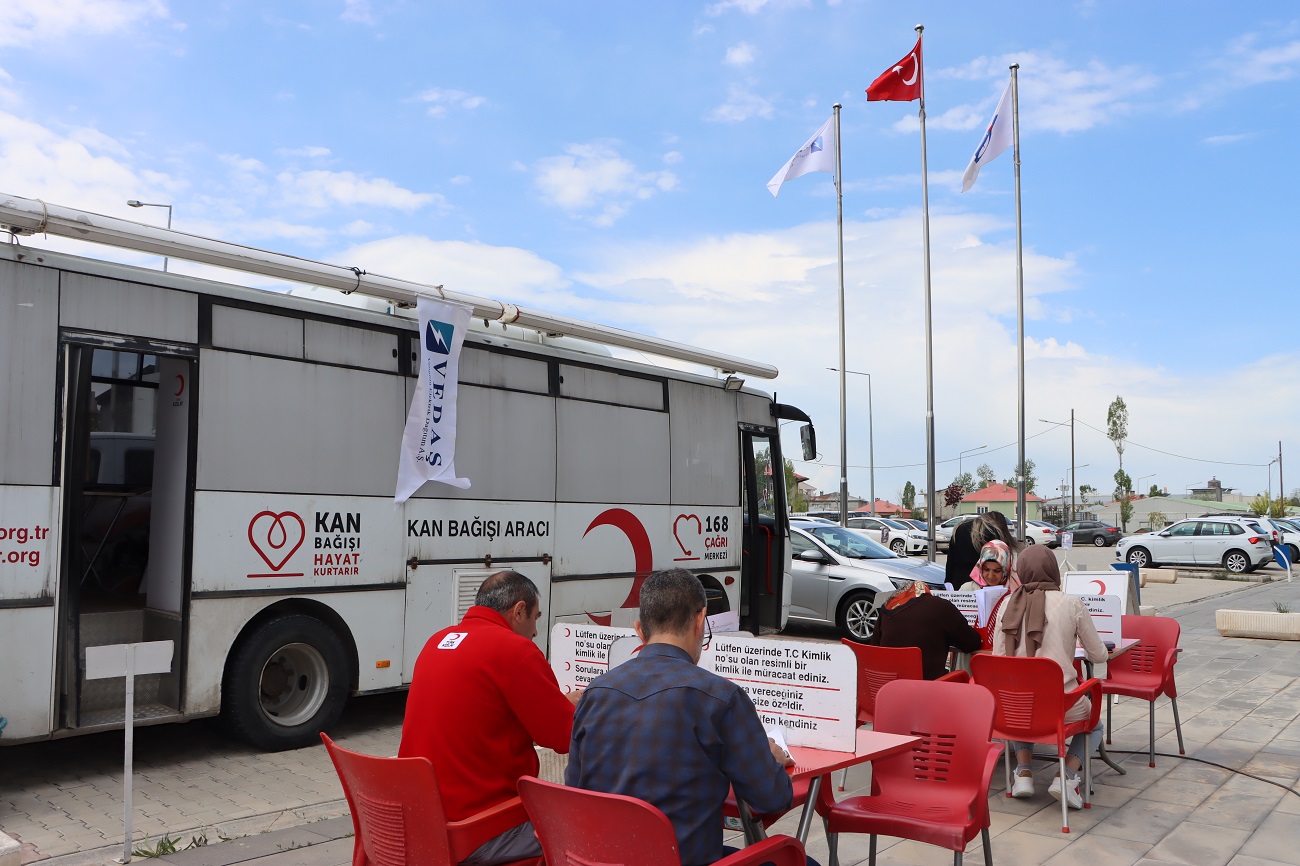 VEDAŞ'tan kan bağışı