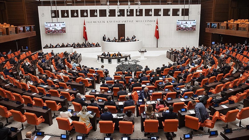 Bedelli askerlik düzenlemesi meclisten geçti