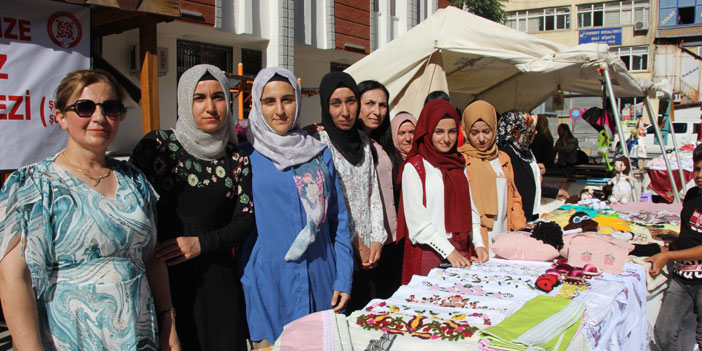 Hakkari'de ADEM’in yılsonu sergisi