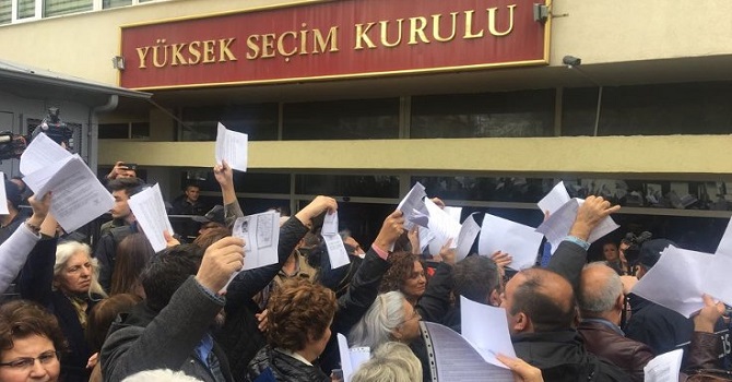 YSK'dan referandum itirazlarına ret!