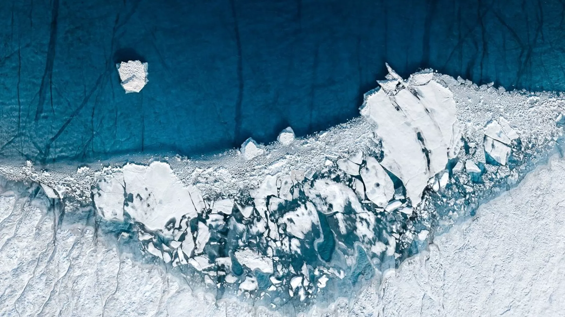 Eriyen buzul alanlarına yatırım yaptı