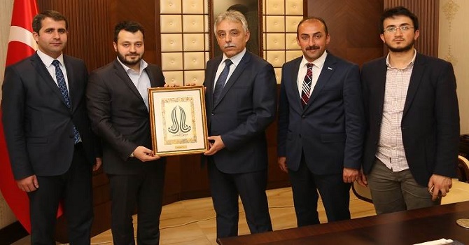 Ceylan, Vali Toprak'ı makamında ziyaret etti