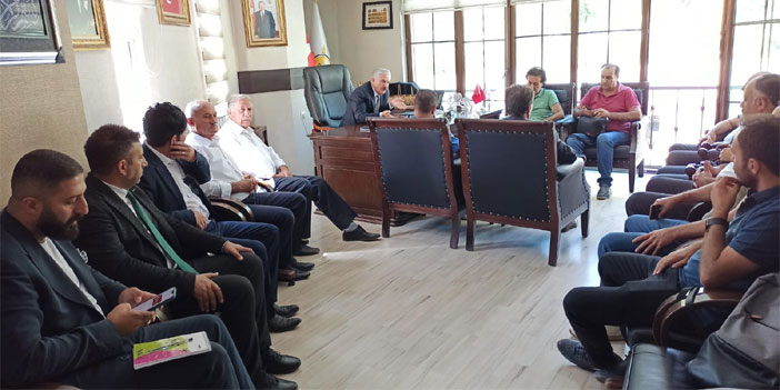 Başkan Özbek’ten gazetecilere doğaba ikramı!