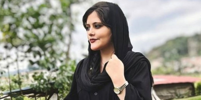 Mahsa Amini ailesinin avukatı Adli Tıp raporunu reddetti