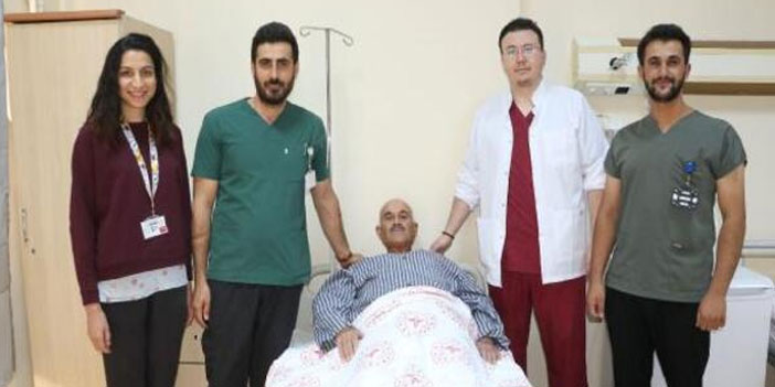 Yüksekova'da, kapalı yöntemle ilk böbrek ameliyatı