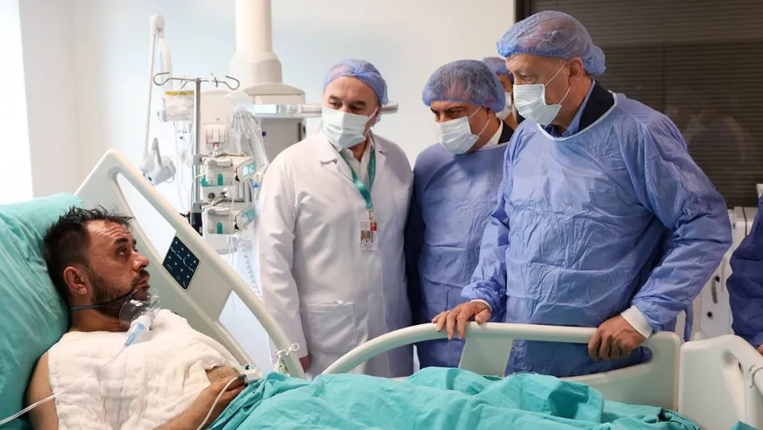 Erdoğan, yaralı madencileri ziyaret etti