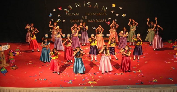 Hakkari ve Yüksekova'da 23 Nisan kutlandı