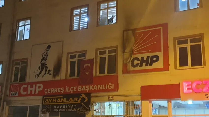 CHP ilçe başkanlığına saldırı
