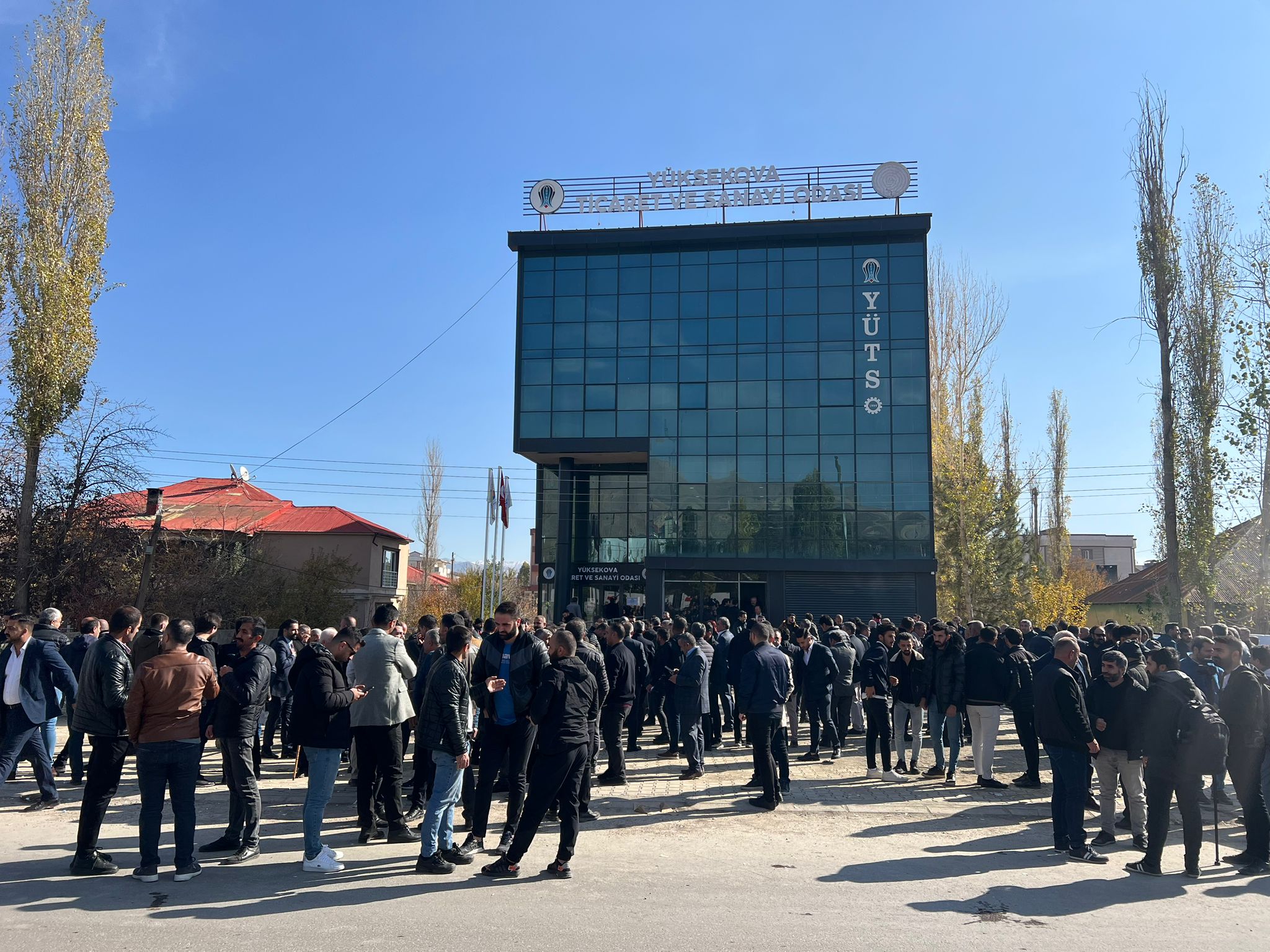 Yüksekova Ticaret odası seçimleri başladı