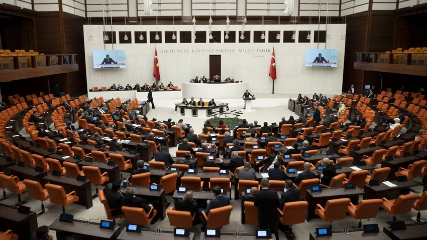 Aralarında Pervin Buldan’ın da bulunduğu 25 milletvekiline ait dokunulmazlık dosyaları TBMM’ye sunuldu HDP Eş Gene