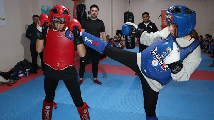 Yüksekovalı kızlar wushu ile kendilerini savunmayı öğreniyor