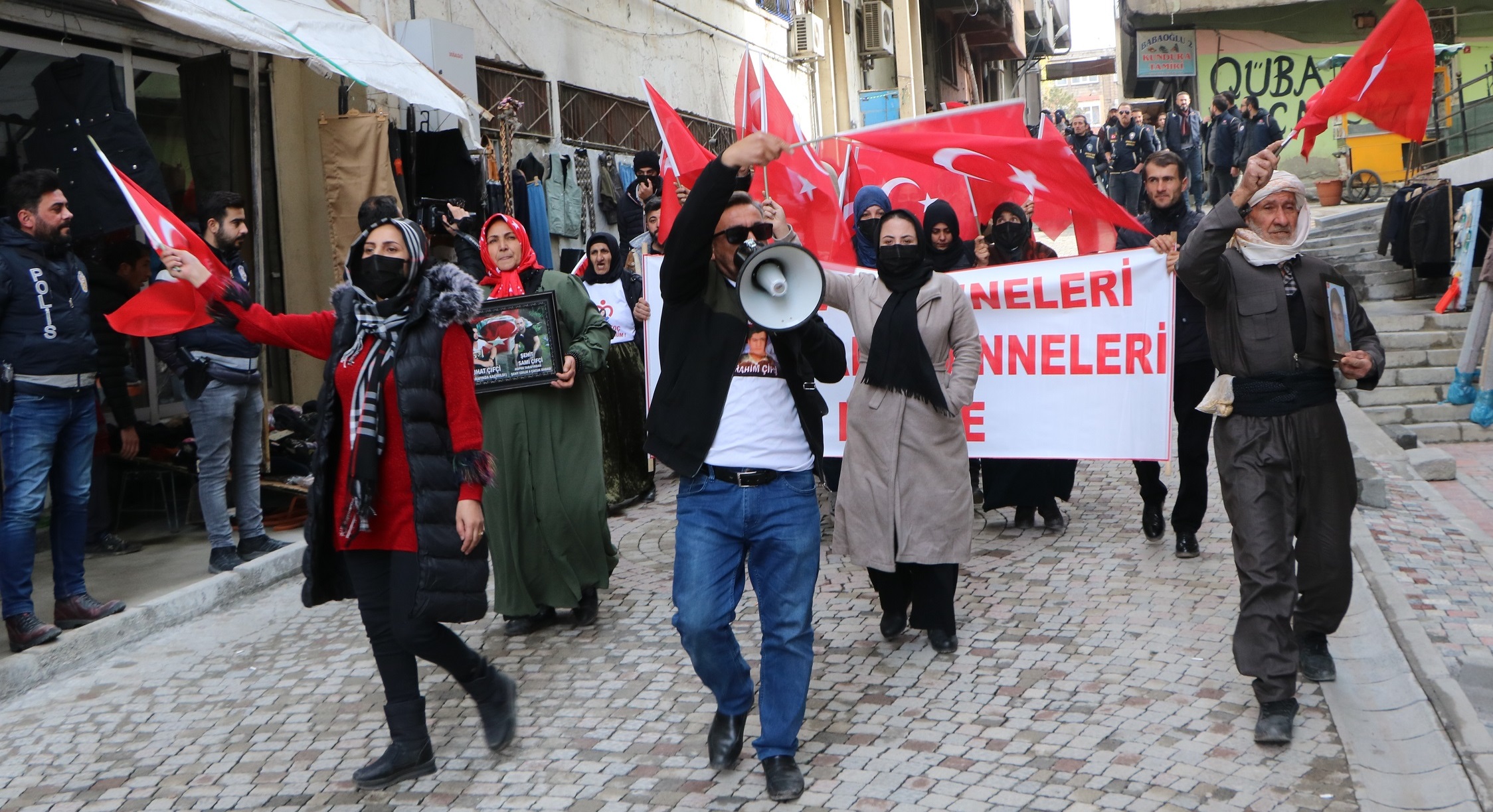 Hakkari'de oturma eylemi 38. haftasında!