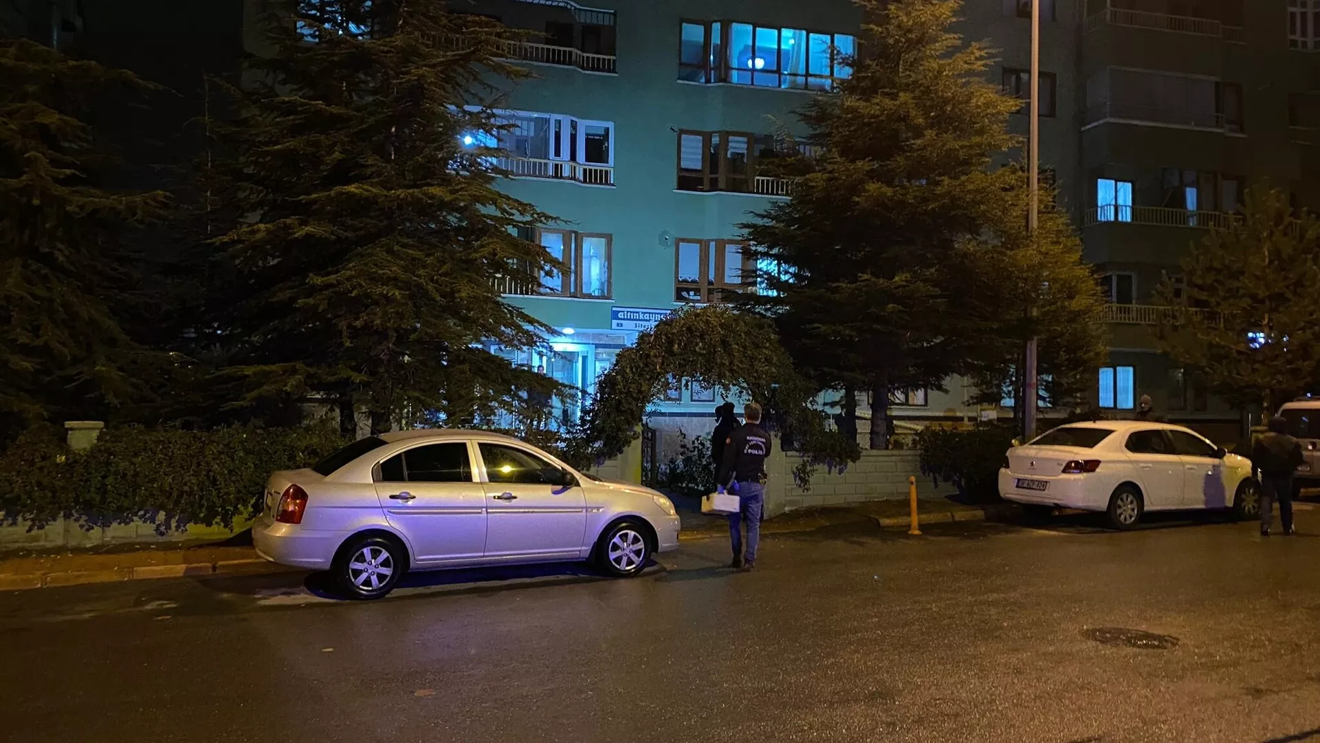 13. kattan düşen kadın hayatını kaybetti