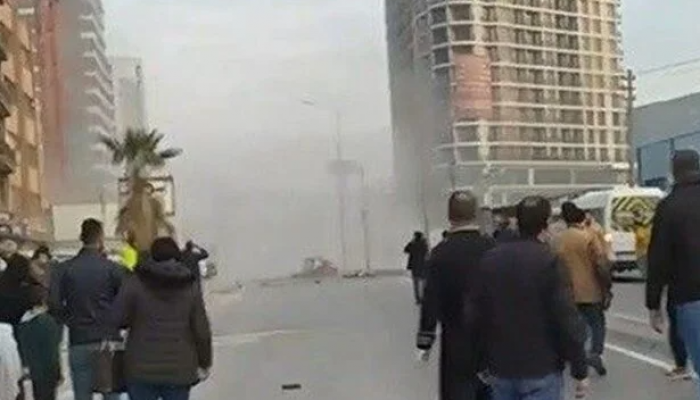 İzmir Bornova'da vinç devrildi: 5 ölü