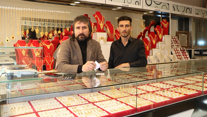 Pırlanta kuyumculuktan yeni yıl mesajı