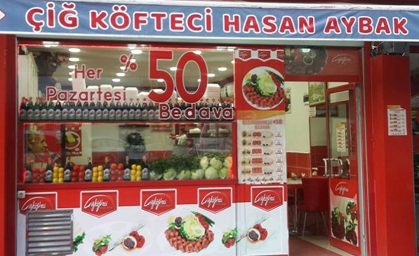 Çiğ köftenin adresi Hasan Aybak'tan yeni yıl mesajı!