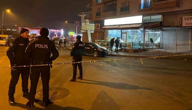 Hakkarili aileler arasında silahlı çatışma: 3 ölü 1 yaralı