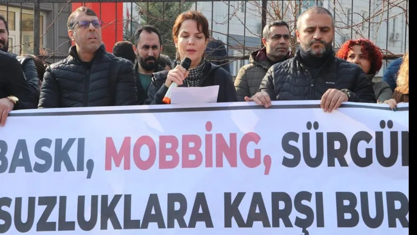 SES: Dolandırıcıları kim işe aldı?