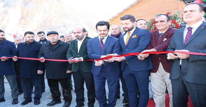 Hakkari'de Keyf-i Seyir cafe ve restaurant açıldı
