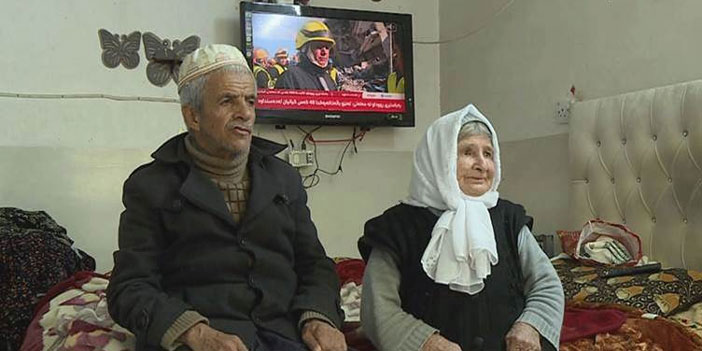 Engelli maaşlarını depremzedelere bağışladılar