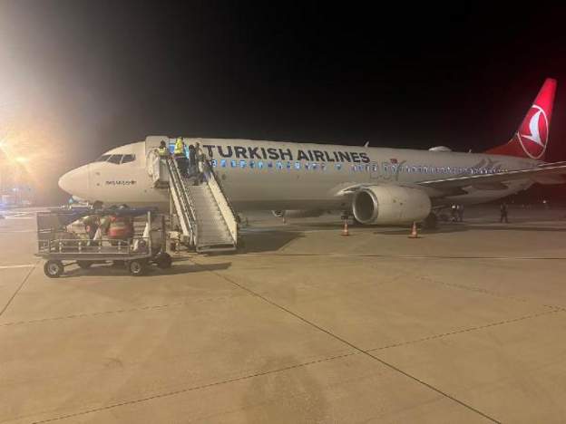 Hatay'a ilk uçak indi