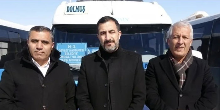 Yüksekova'daki minibüsçüler bir günlük kazançlarını depremzedelere bağışladı