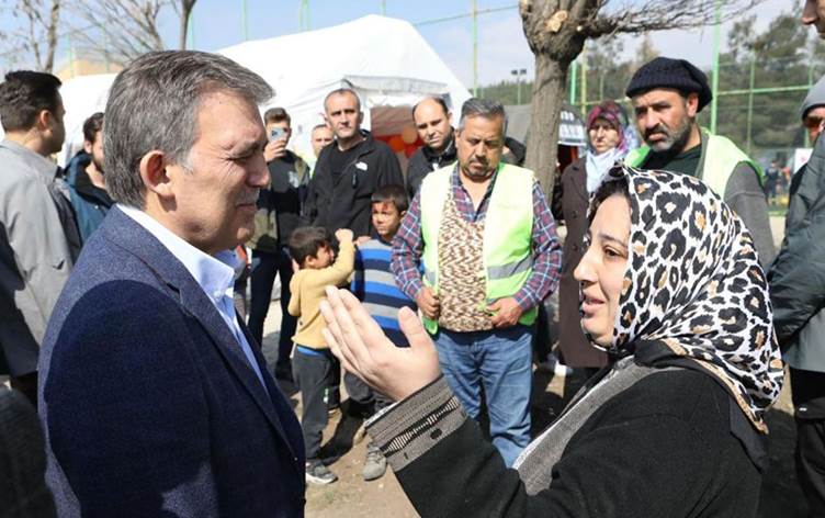Gül deprem bölgesinde