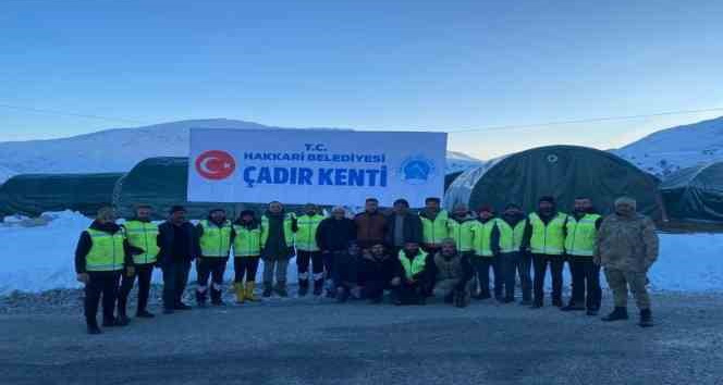 Hakkari'den deprem bölgesine destek sürüyor