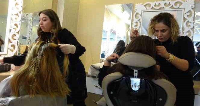 Yüksekova'ya yerleşen depremzedelere ücretsiz kişisel bakım hizmeti