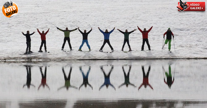 Hakkari'de yılın son kayak keyfi