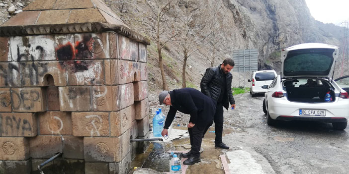 Ramazanda halk doğal kaynak sularına akın ediyor