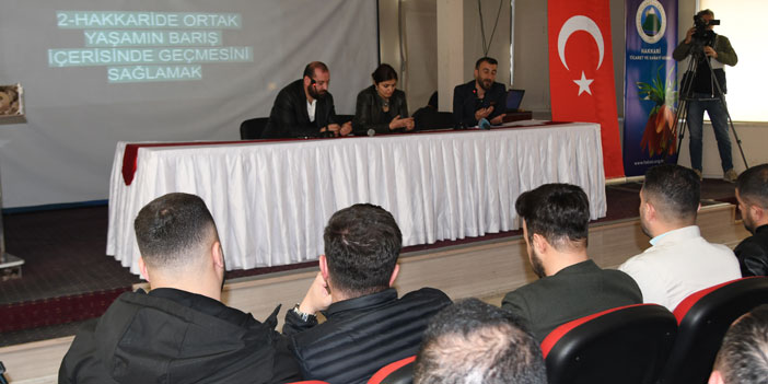 Hakkari Genç Gönüllüler Derneği 'Afet' gündemi ile toplandı