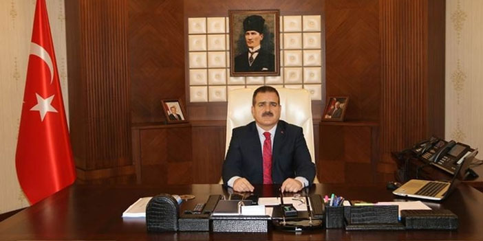 Hakkari Valisi Akbıyık'ın Kadir Gecesi mesajı