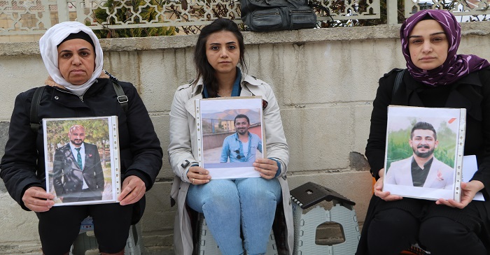 Hakkarili öğretmenler için ‘Adalet Nöbeti' 14. Gününde